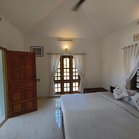 Oriole Homestay Thekkady Exterior photo