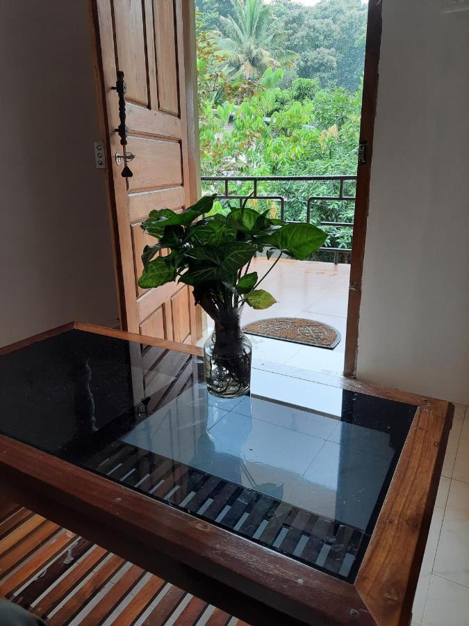Oriole Homestay Thekkady Exterior photo