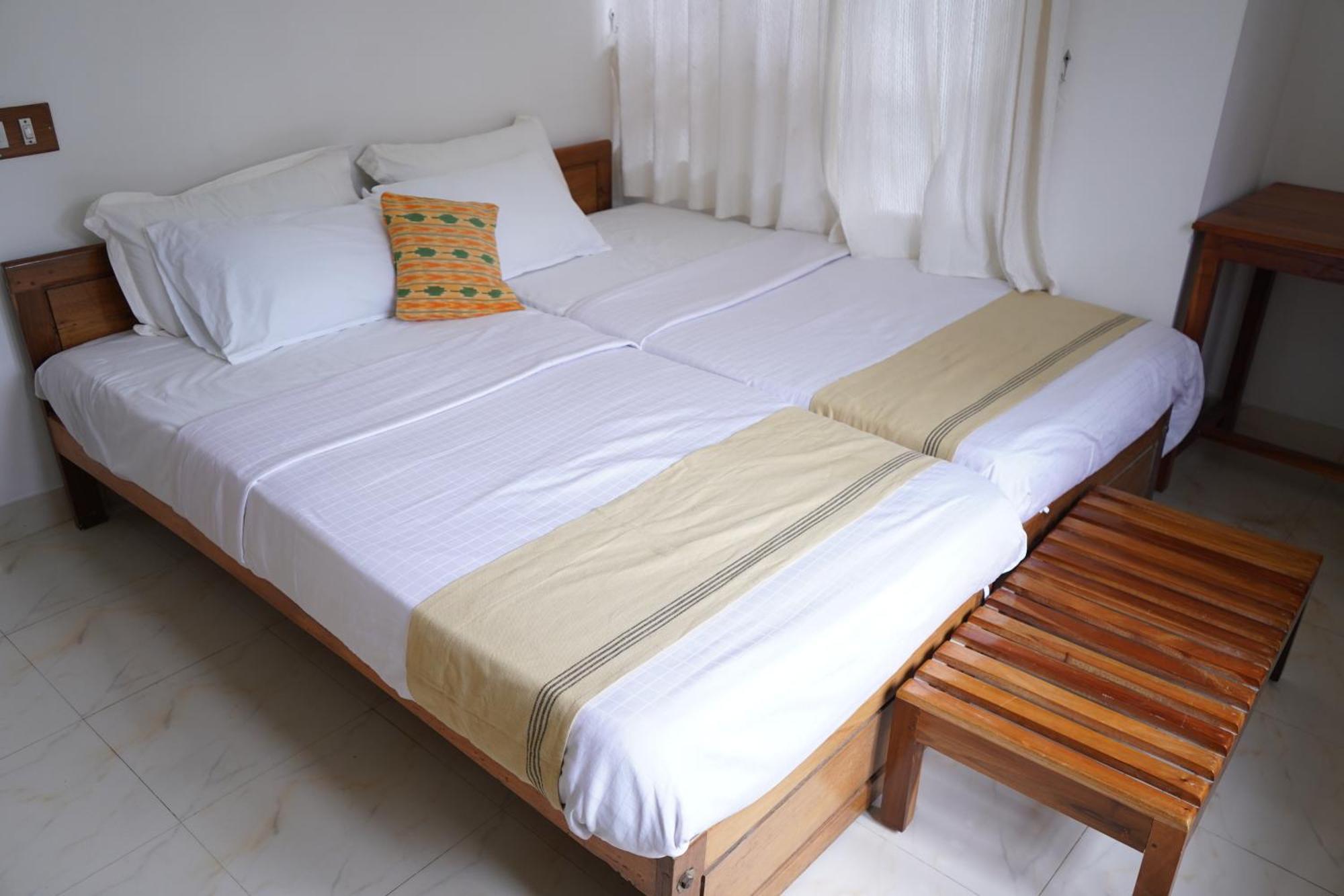 Oriole Homestay Thekkady Exterior photo