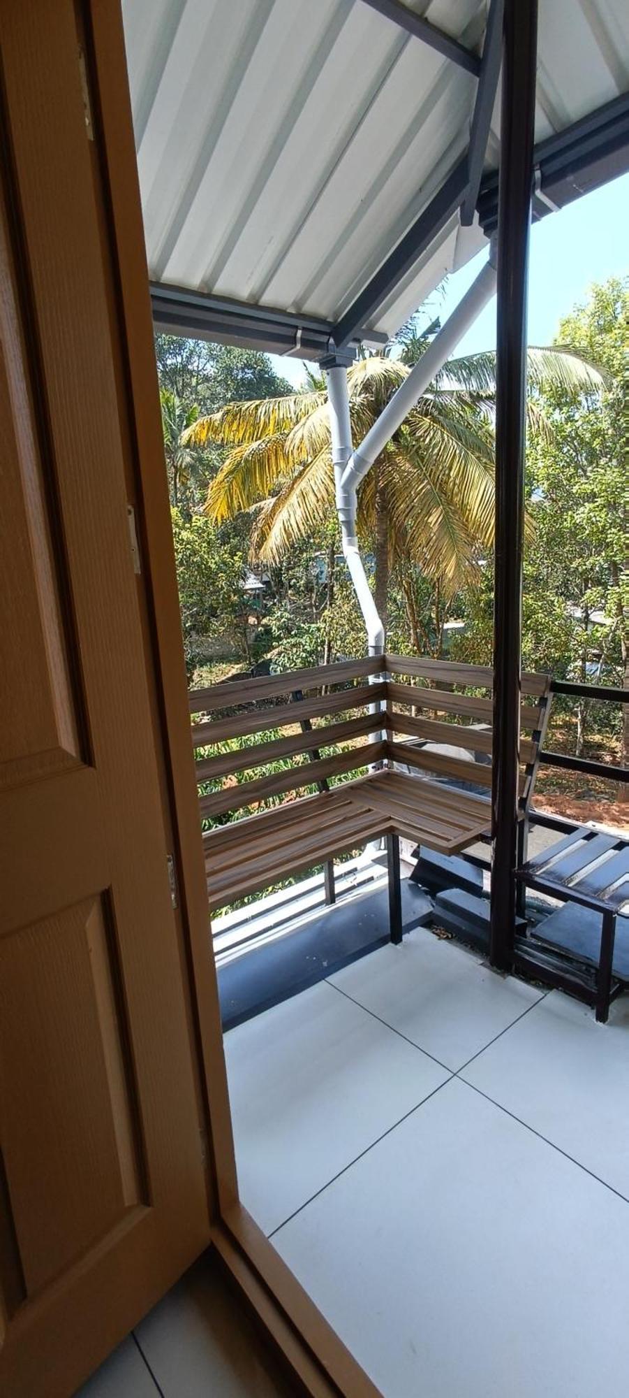 Oriole Homestay Thekkady Exterior photo
