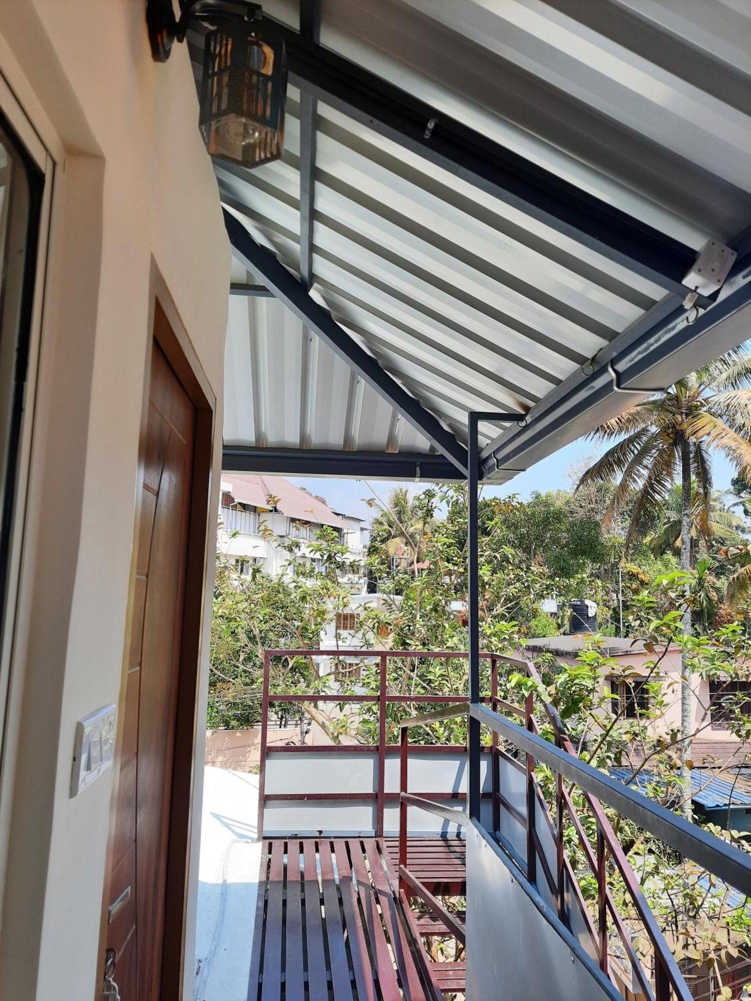 Oriole Homestay Thekkady Exterior photo
