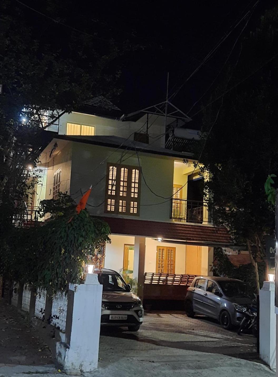 Oriole Homestay Thekkady Exterior photo